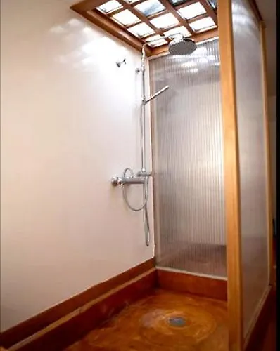 Peniche - Le Nenuphar * Paris