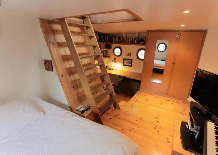 Péniche - Le Nénuphar Bateau-hôtel